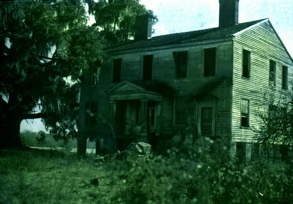 The Gregory House at Ocheesee Landing on the Apalachicola River, about 1935.