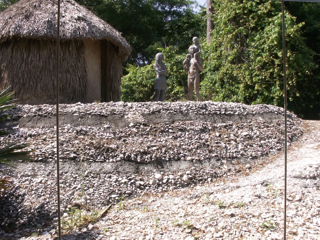 A model of a Calusa house and terraces at the Florida Museum of Natural History.