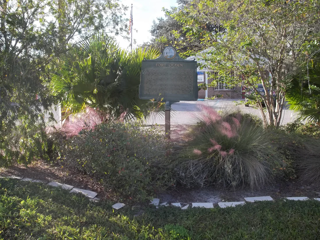 The Fort Ogden historical marker in front of the post office, 2016.