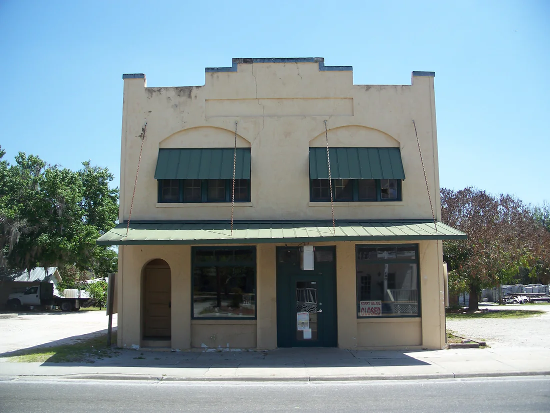 A former bank building in the Downtown LaBelle Historic District, 2010.