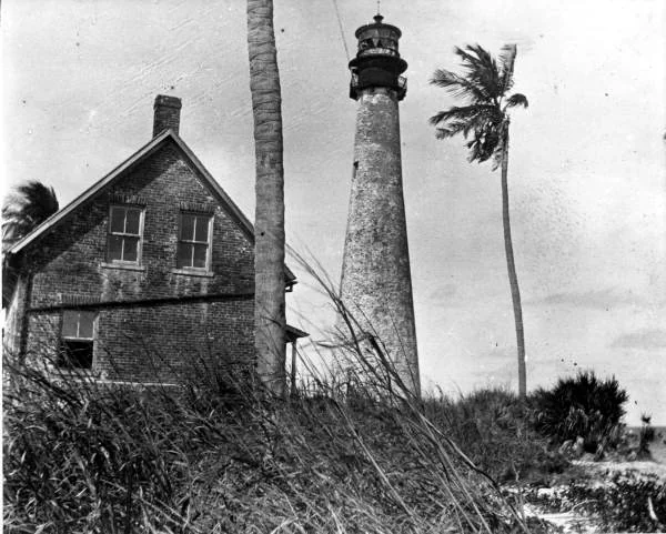 The Cape Florida Lighthouse in 1901. State Archives of Florida.