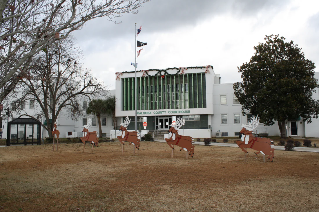 The Okaloosa County Courthouse in Crestview, 2010.