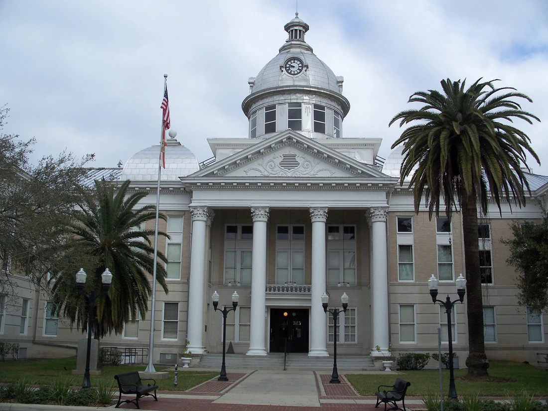 The old Polk County Courthouse in Bartow, 2010.