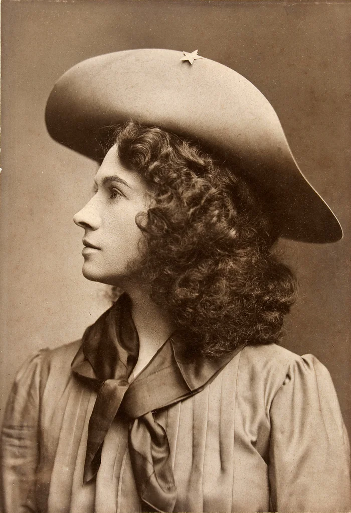 Annie Oakley, who gave shooting and riding shows in Palatka in 1908, photographed between 1902 and 1904.