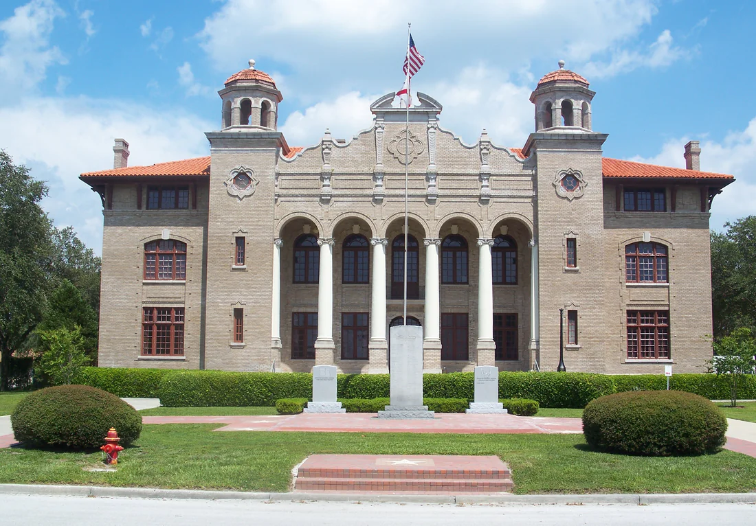 The Sumter County Courthouse in Bushnell, 2008.
