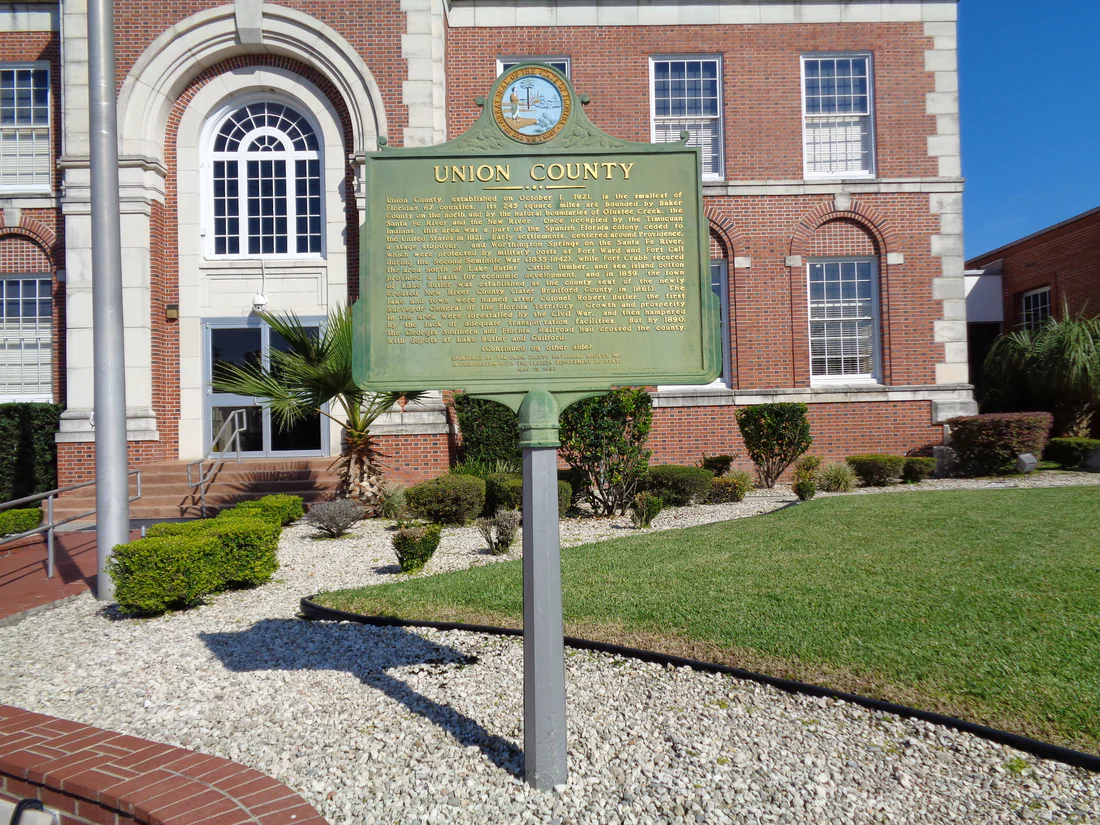 The state historical marker for Union County at the courthouse in Lake Butler, 2015.