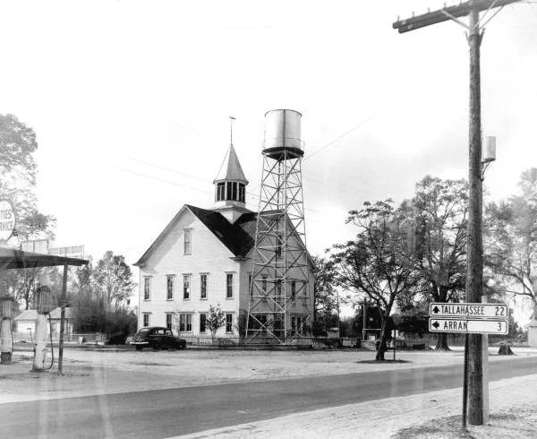 The wooden Wakulla County Courthouse in Crawfordville, 1948.